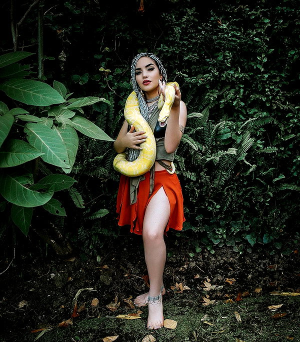 kimberly.loaiza instagram image archive image