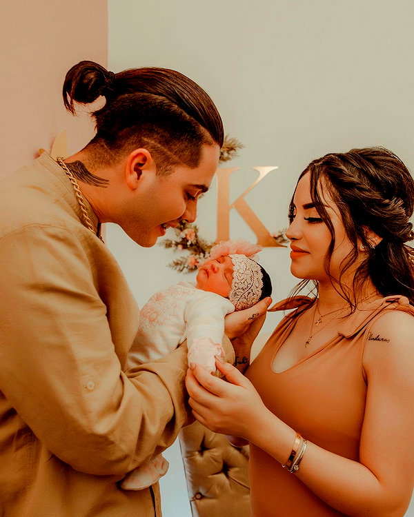kimberly.loaiza instagram image archive image