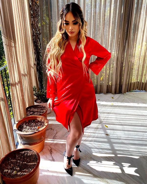 kimberly.loaiza instagram image archive image