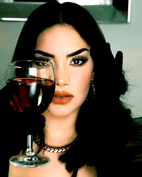 kimberly.loaiza instagram image archive image