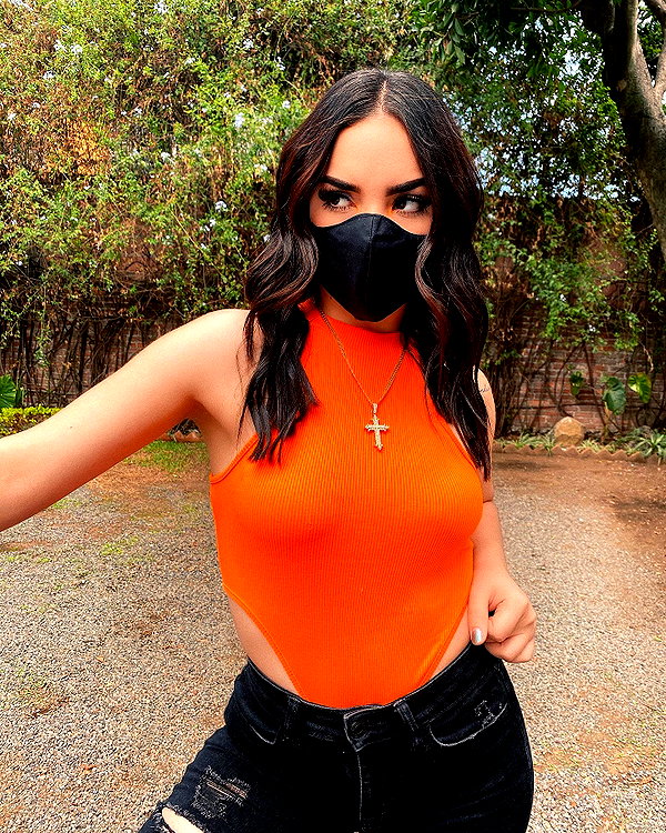 kimberly.loaiza instagram image archive image