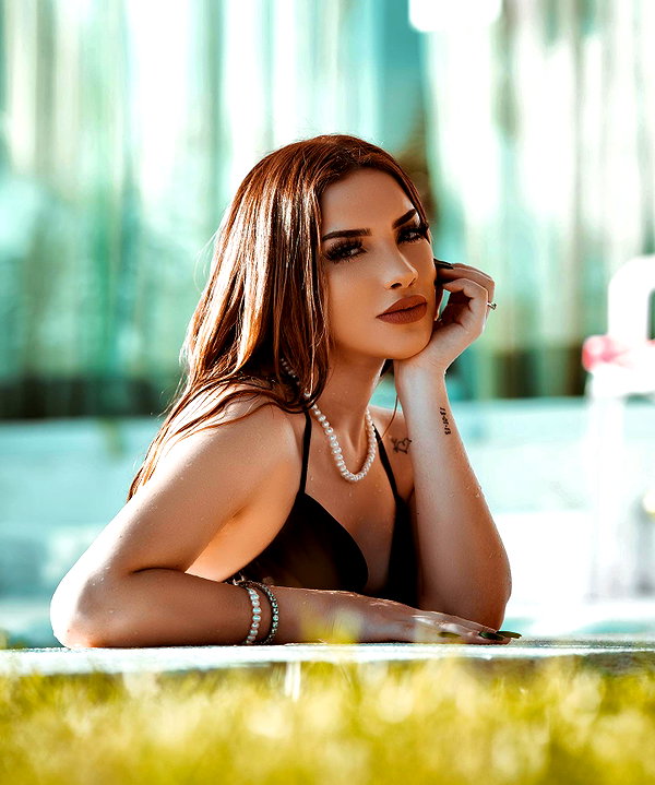 kimberly.loaiza instagram image archive image