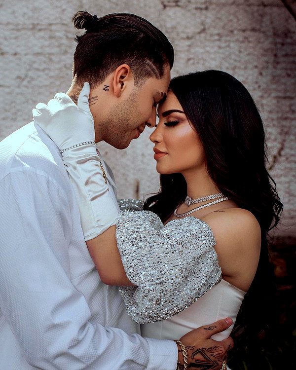 kimberly.loaiza instagram image archive image