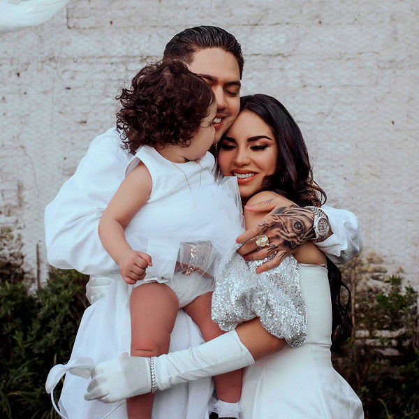 kimberly.loaiza instagram image archive image
