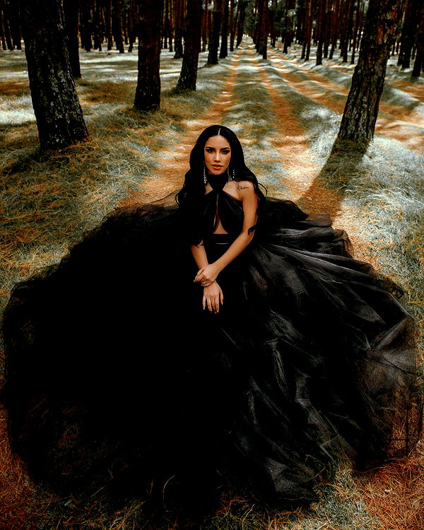 kimberly.loaiza instagram image archive image