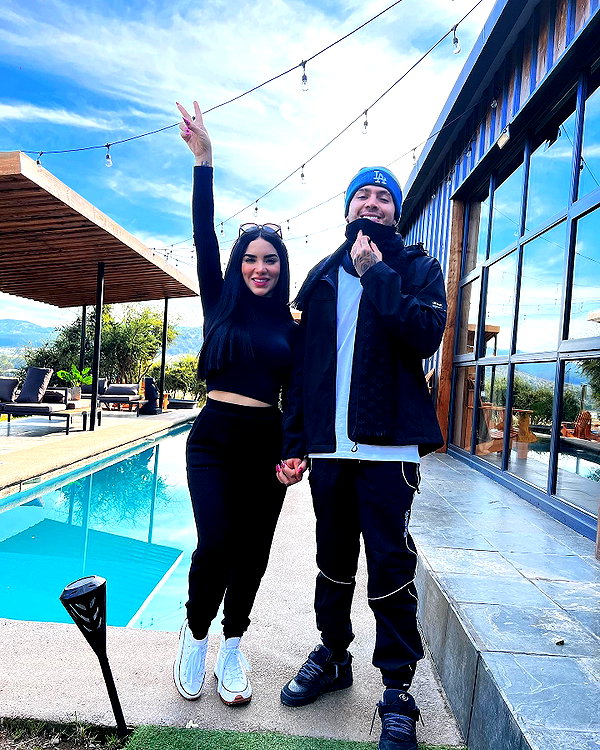 kimberly.loaiza instagram image archive image