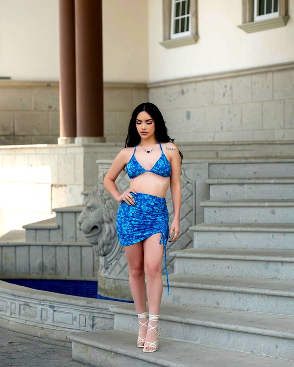 kimberly.loaiza instagram image archive image
