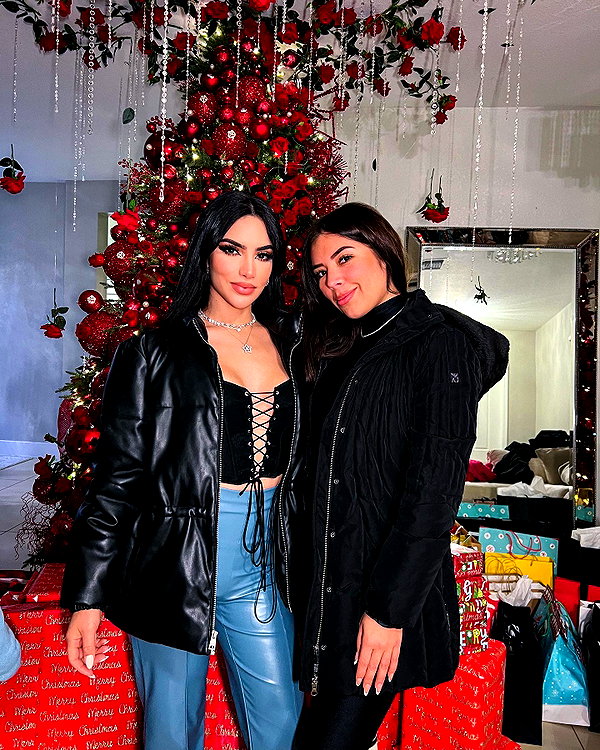 kimberly.loaiza instagram image archive image
