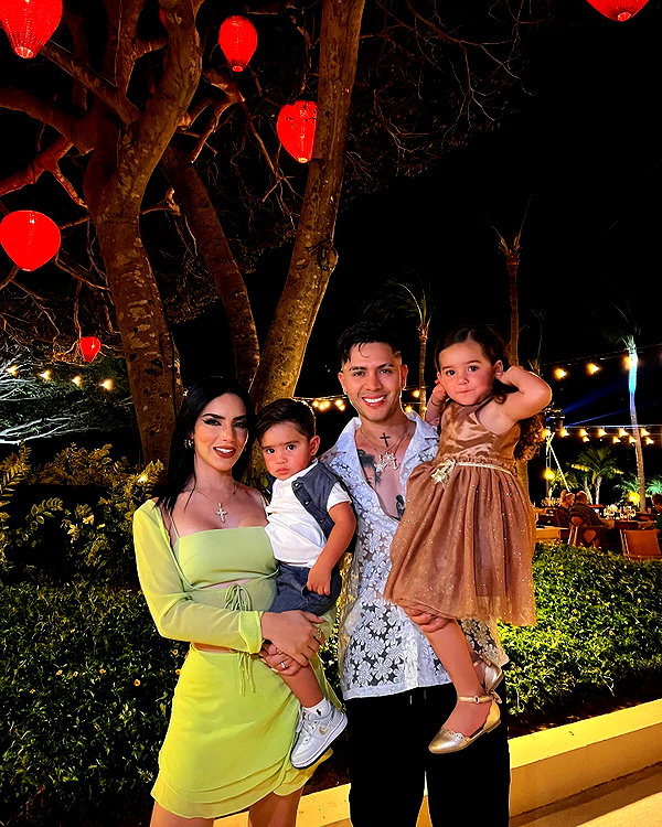 kimberly.loaiza instagram image archive image