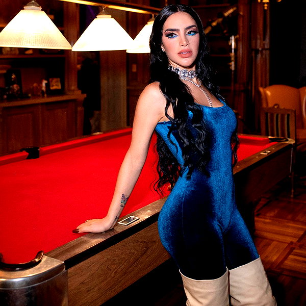 kimberly.loaiza instagram image archive image
