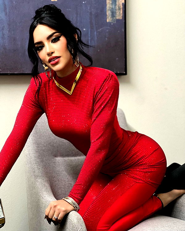 kimberly.loaiza instagram image archive image
