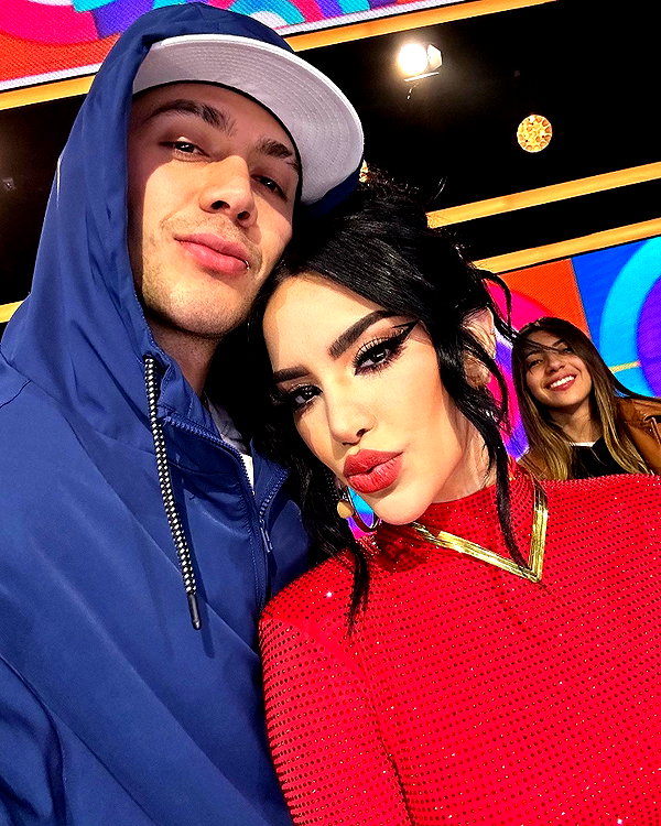 kimberly.loaiza instagram image archive image