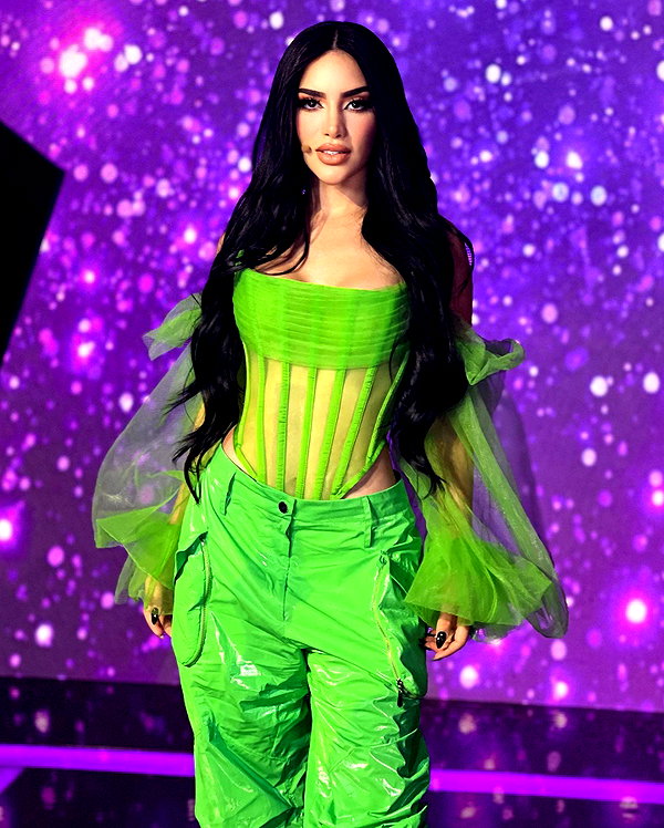 kimberly.loaiza instagram image archive image