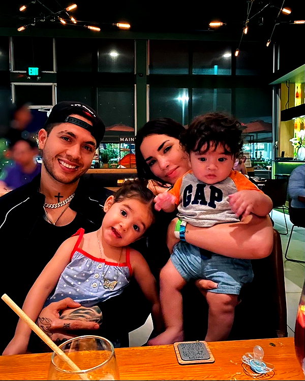 kimberly.loaiza instagram image archive image