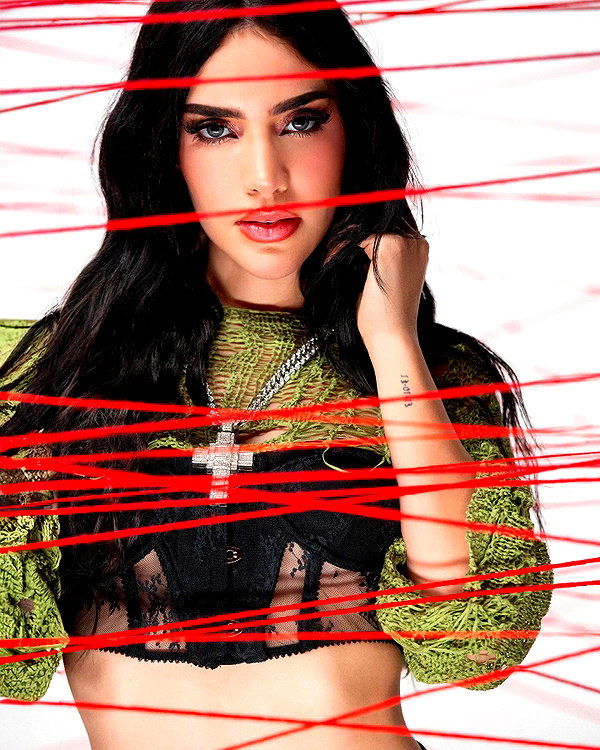 kimberly.loaiza instagram image archive image