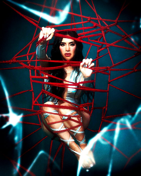 kimberly.loaiza instagram image archive image