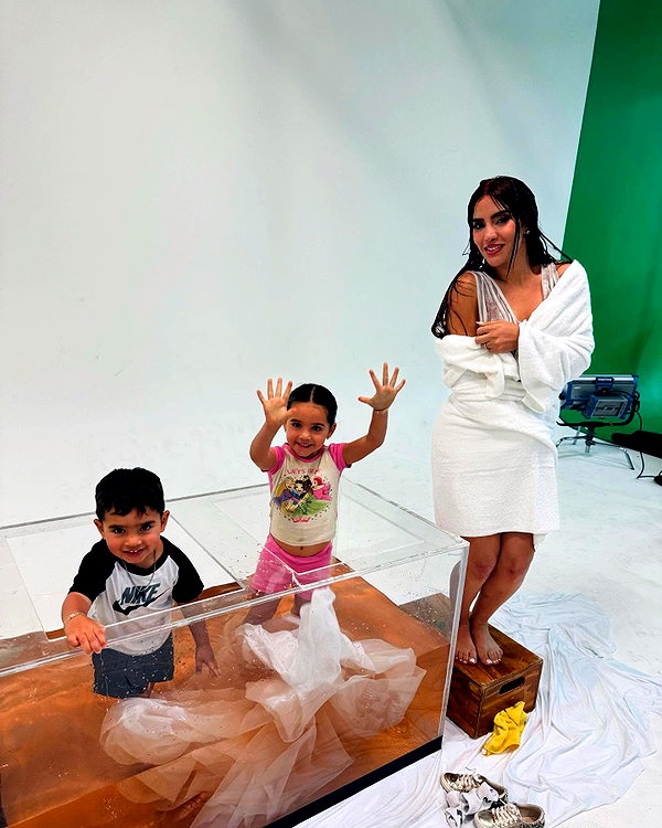 kimberly.loaiza instagram image archive image