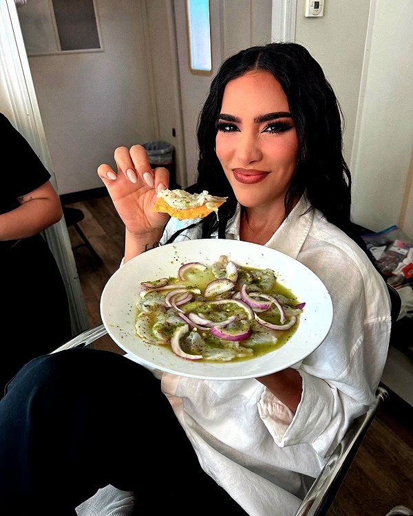 kimberly.loaiza instagram image archive image