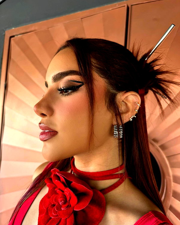 kimberly.loaiza instagram image archive image