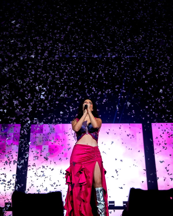 kimberly.loaiza instagram image archive image