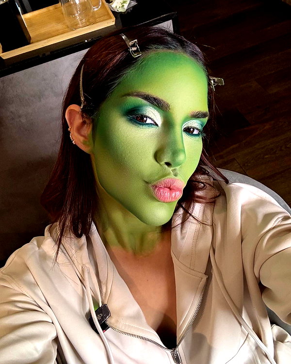 kimberly.loaiza instagram image archive image