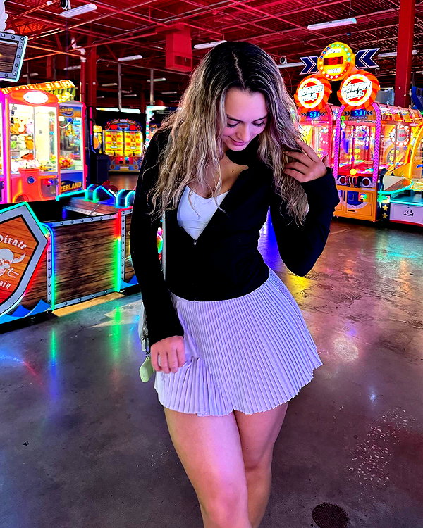 kirstentoosweet instagram image archive image