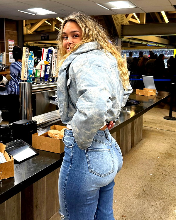 kirstentoosweet instagram image archive image