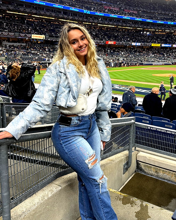 kirstentoosweet instagram image archive image
