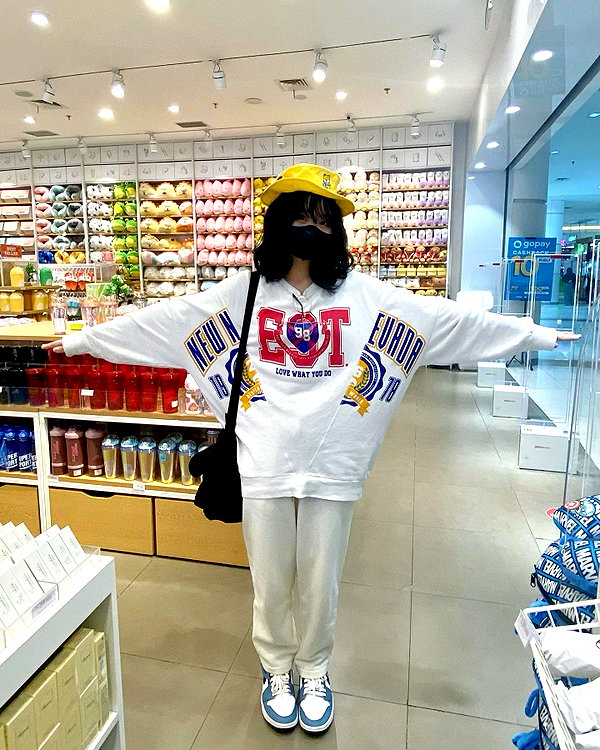 kitsunee.___ instagram image archive image