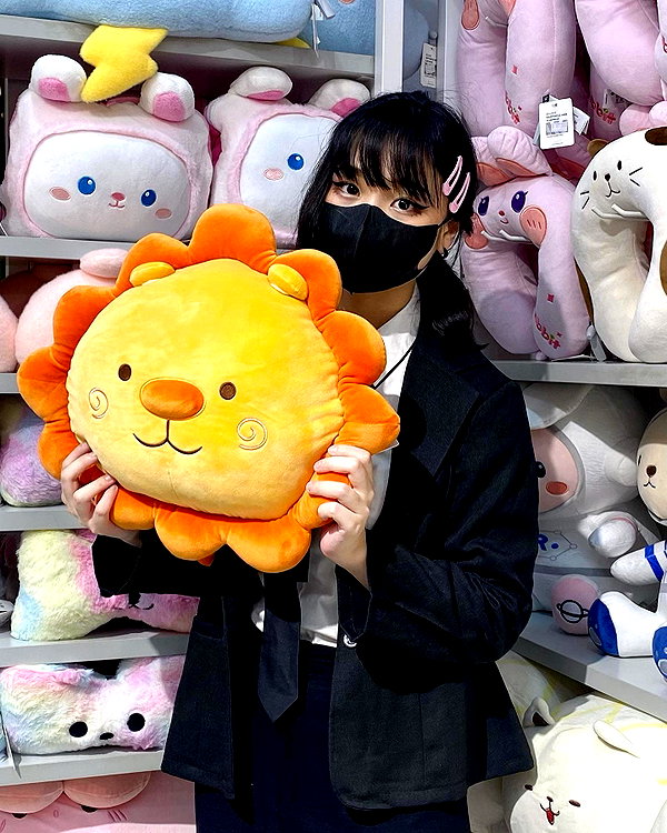 kitsunee.___ instagram image archive image