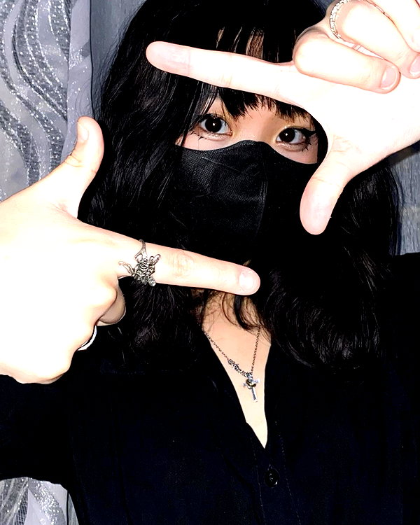 kitsunee.___ instagram image archive image