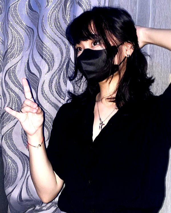 kitsunee.___ instagram image archive image