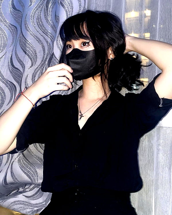 kitsunee.___ instagram image archive image