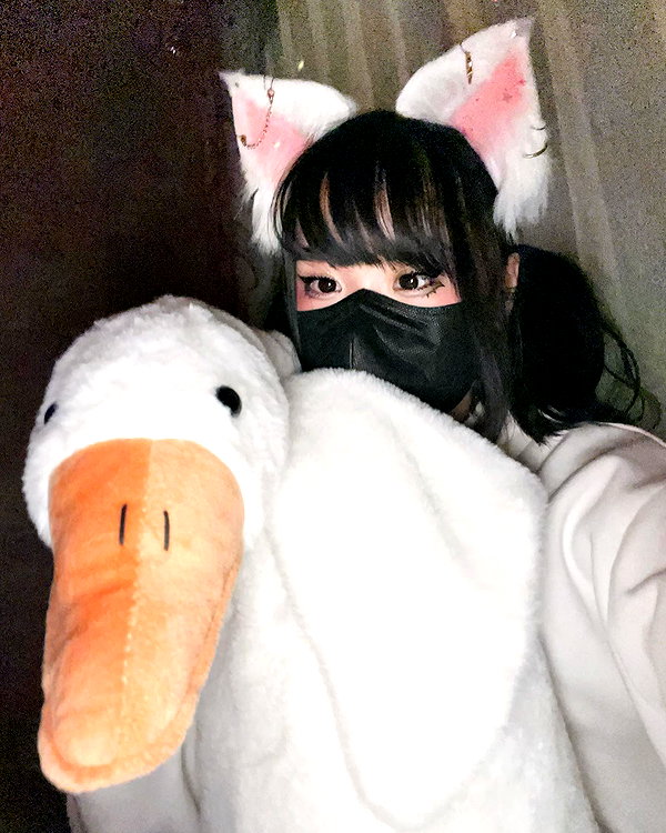 kitsunee.___ instagram image archive image