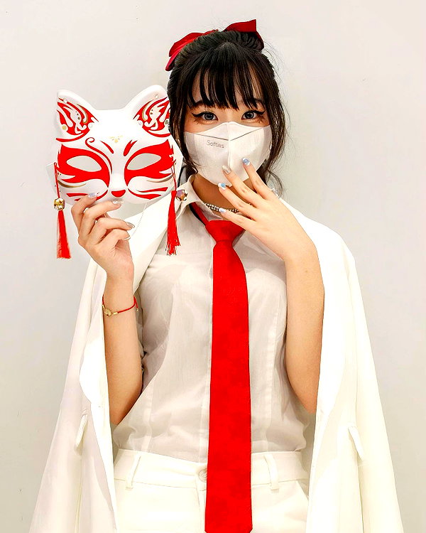 kitsunee.___ instagram image archive image