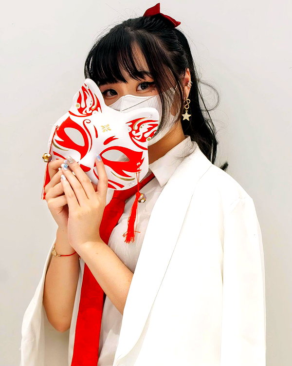 kitsunee.___ instagram image archive image