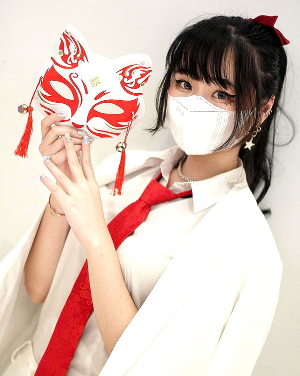 kitsunee.___ instagram image archive image