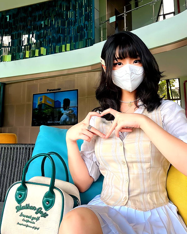 kitsunee.___ instagram image archive image