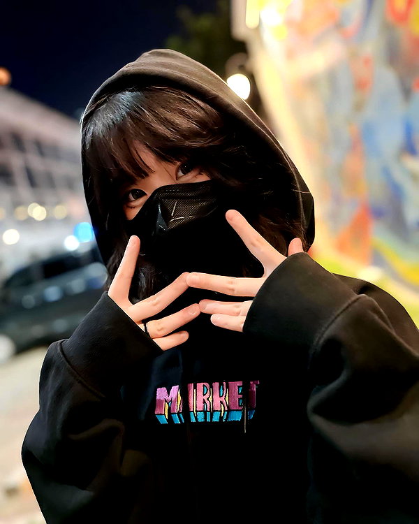 kitsunee.___ instagram image archive image