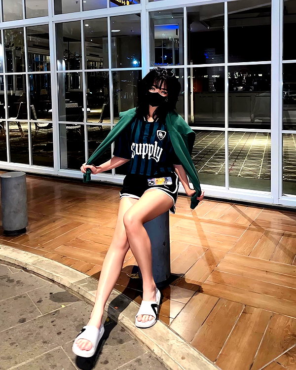 kitsunee.___ instagram image archive image
