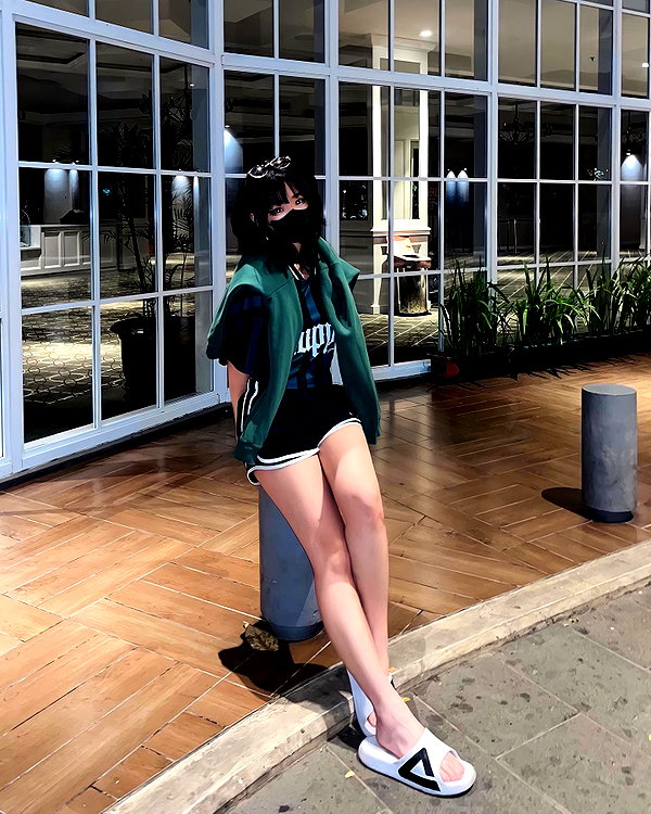 kitsunee.___ instagram image archive image
