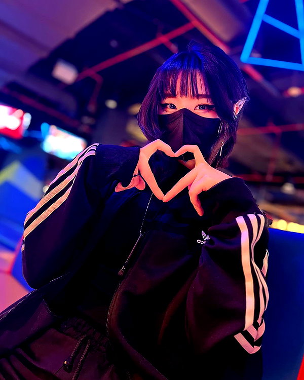 kitsunee.___ instagram image archive image