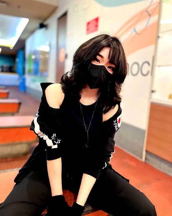 kitsunee.___ instagram image archive image