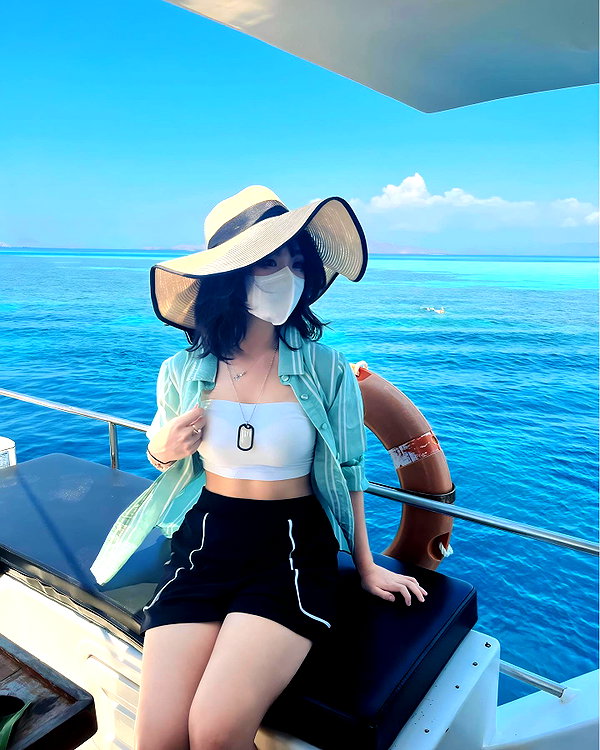 kitsunee.___ instagram image archive image
