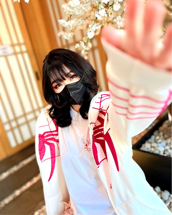 kitsunee.___ instagram image archive image