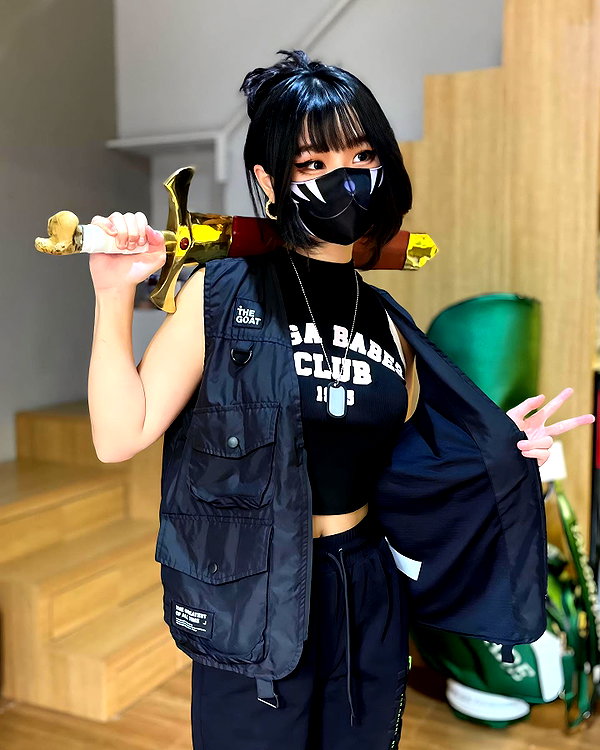kitsunee.___ instagram image archive image