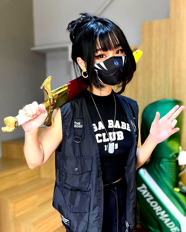 kitsunee.___ instagram image archive image