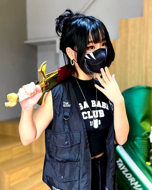 kitsunee.___ instagram image archive image