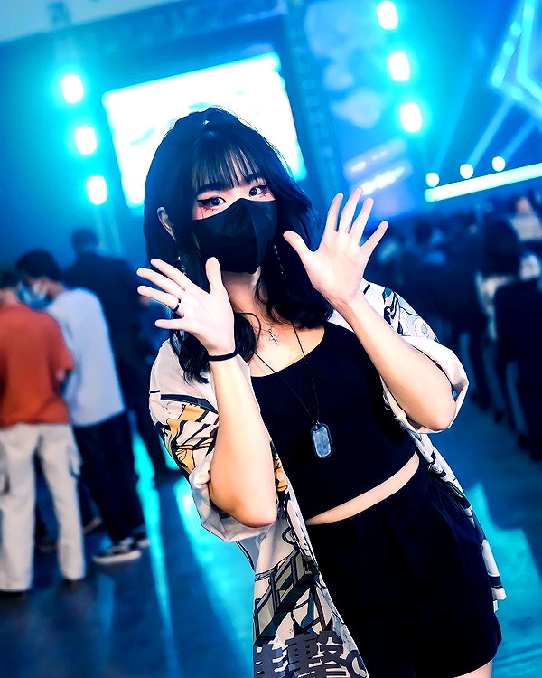 kitsunee.___ instagram image archive image