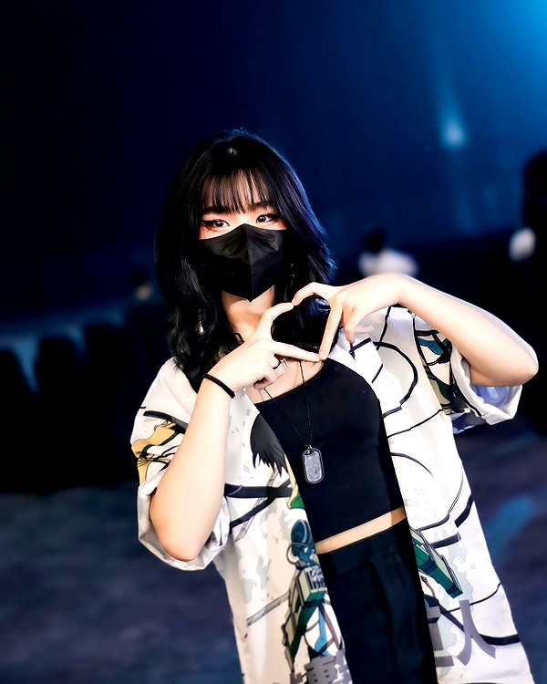 kitsunee.___ instagram image archive image